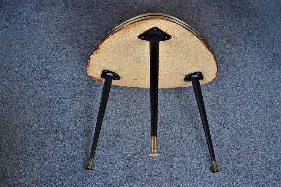 Table low tripod compass design graphic 60 s