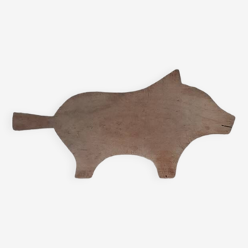 Pig shaped cutting board