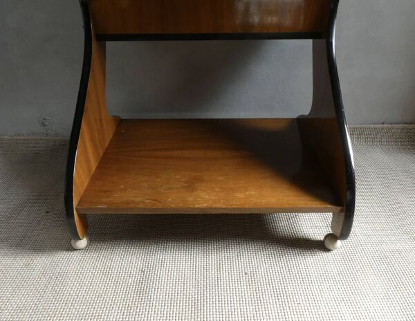 Meuble console télé TV des années 60, à roulettes