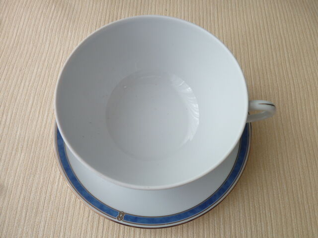 Porcelain lunch Christofle Model Oceana blue