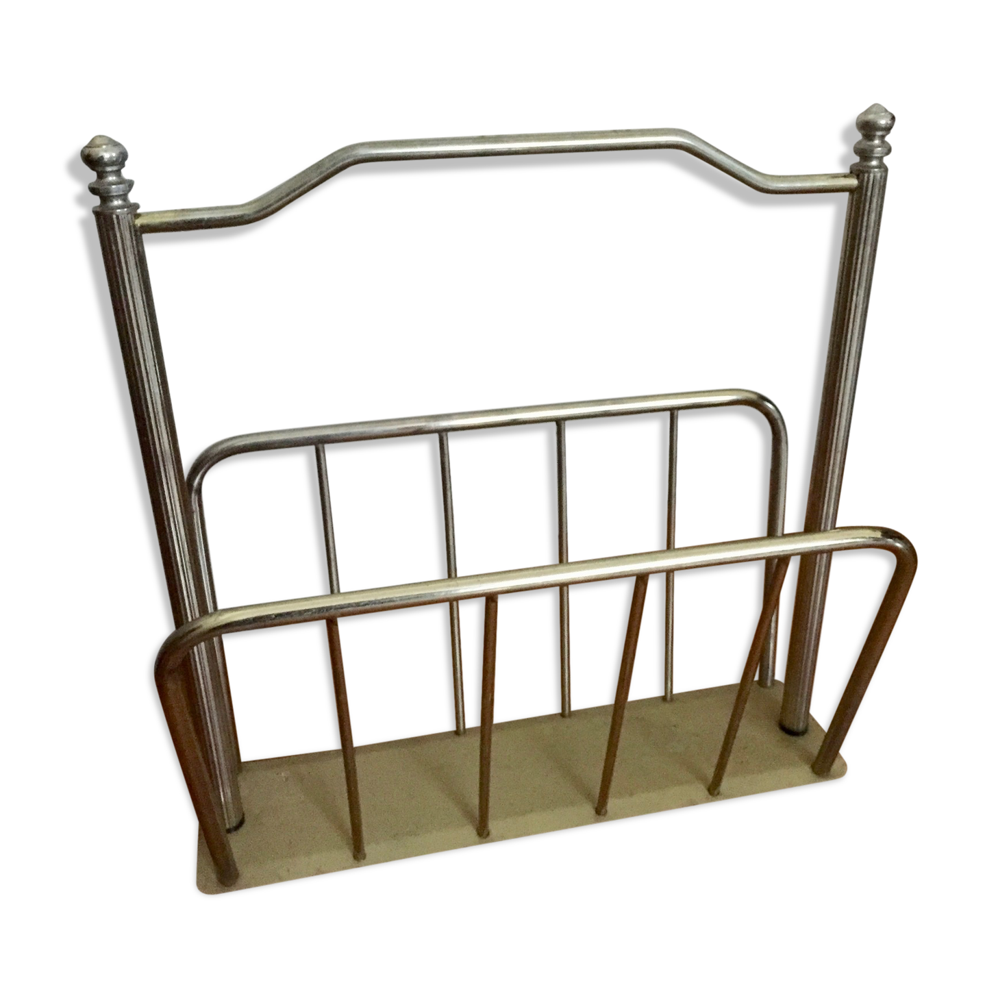 Golden magazine rack