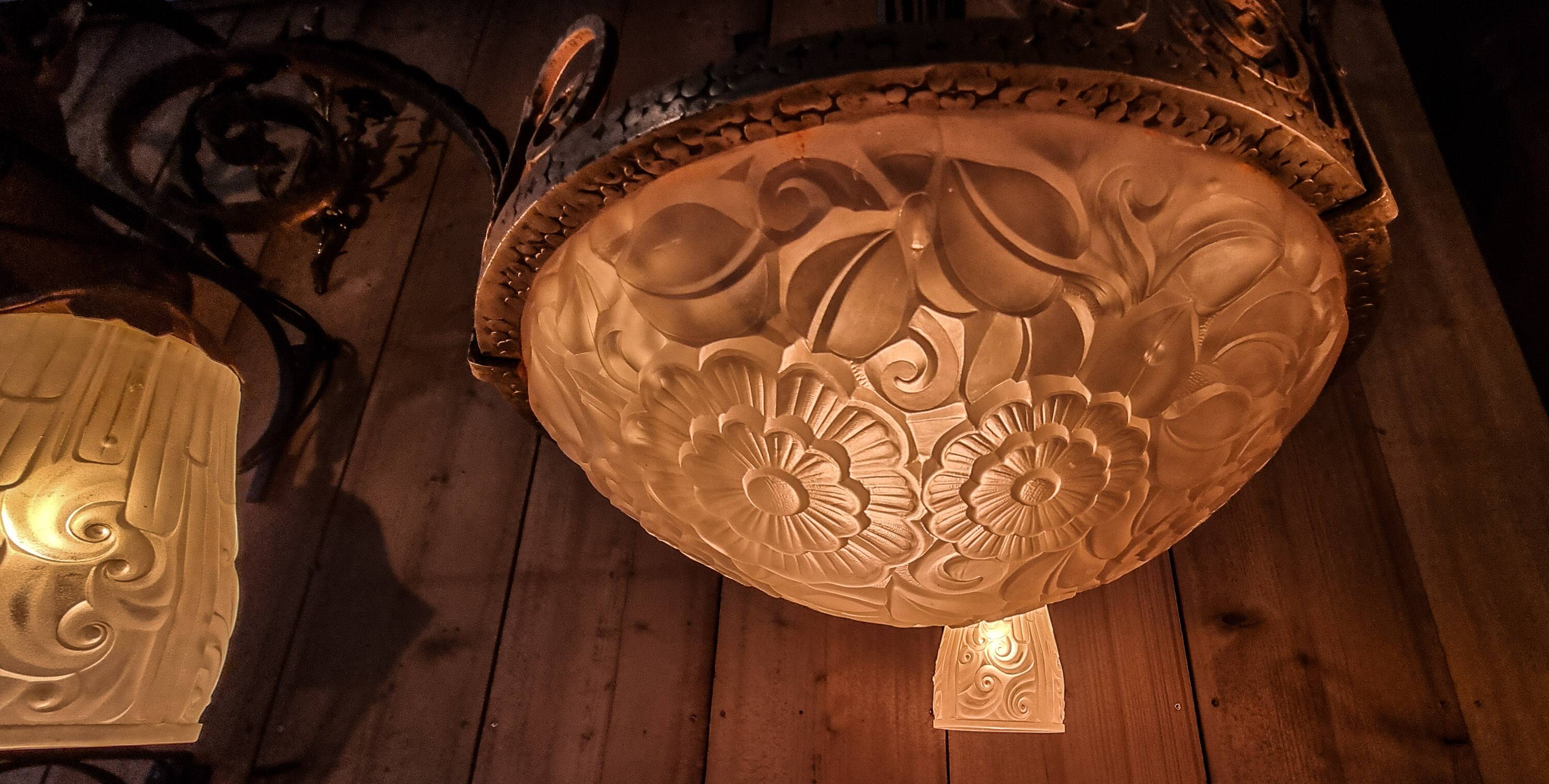 Primaflore Art Deco Chandelier