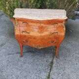 Marquetry chest of drawers