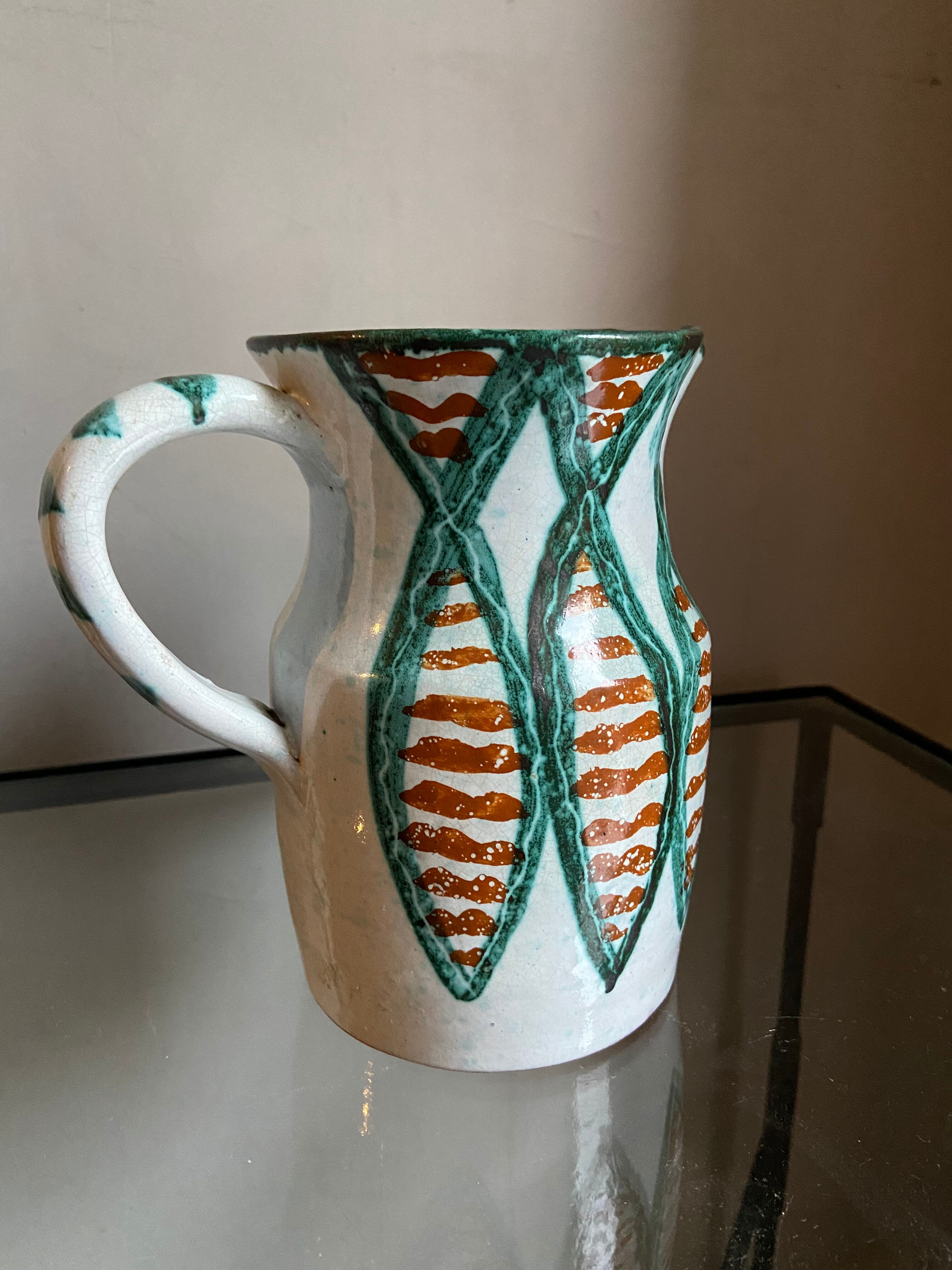 Pichet Vallauris décor with sardines Picault style