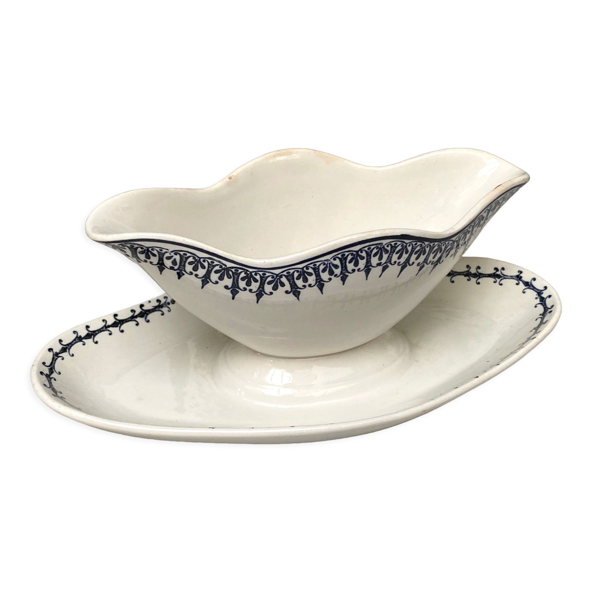 Saucière faience of St Amand