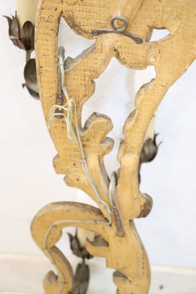 Applique en bois doré