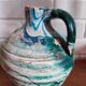 Vase en terre cuite à finition marbrée
