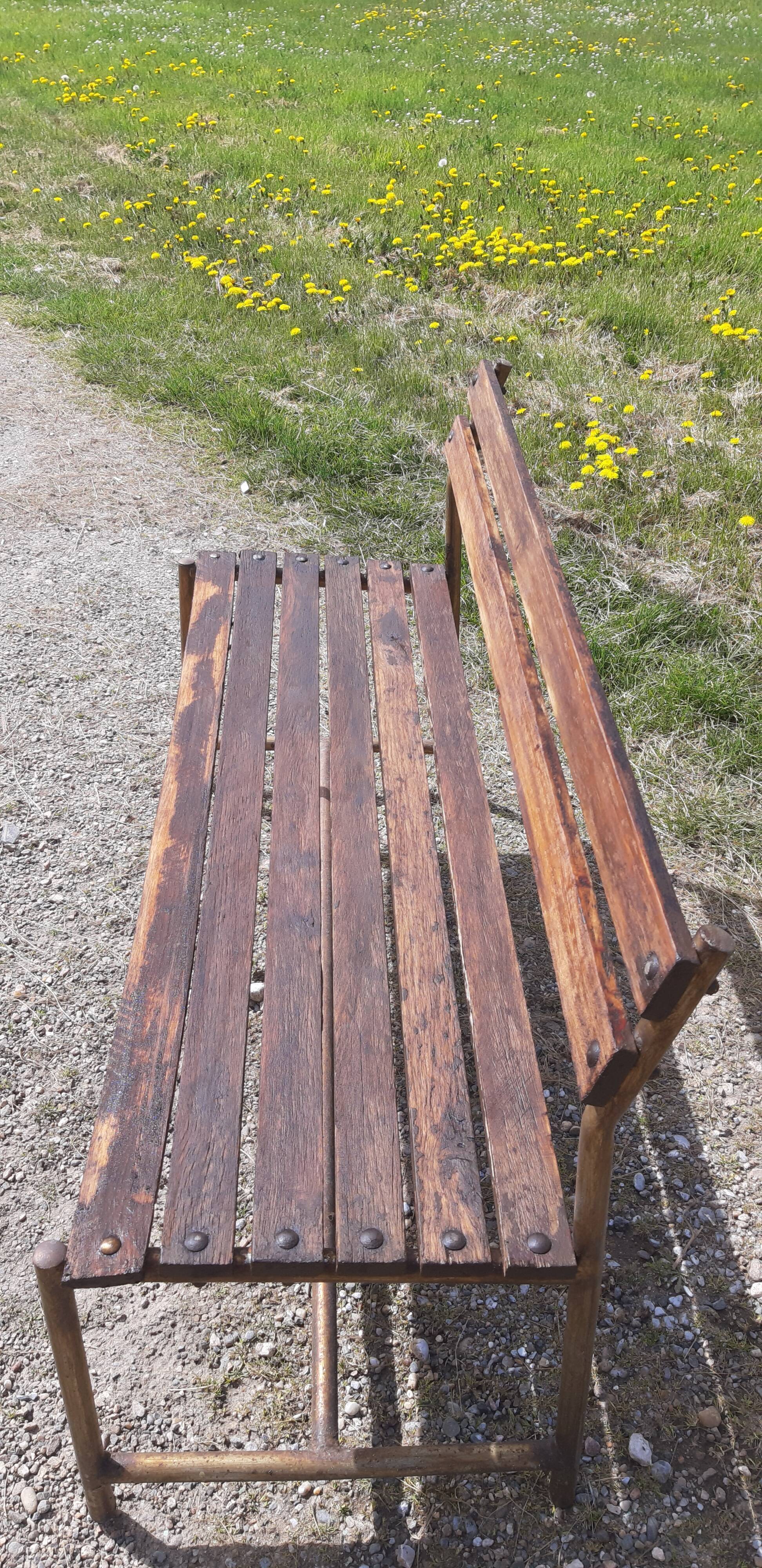 Bench of the 50s in iron and wood