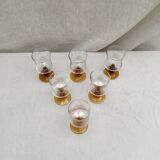 Lot de six verres à pied estampillé France dimension : hauteur -12cm- diamètre 6cm-