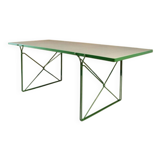Table vintage , design Niels Gammelgaard vers 1980