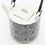 Ceramic teapot flowers