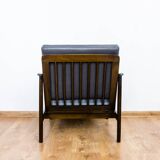 Fauteuil B-7522 par Zenon Bączyk