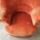 Fauteuil crapaud en velours orangé