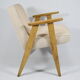 Fauteuil original 366 designer J.Chierowski années 1960, beige, bois de chêne