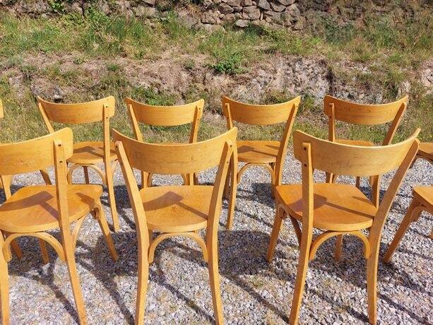 11 chaises bistrot vintage style Baumann