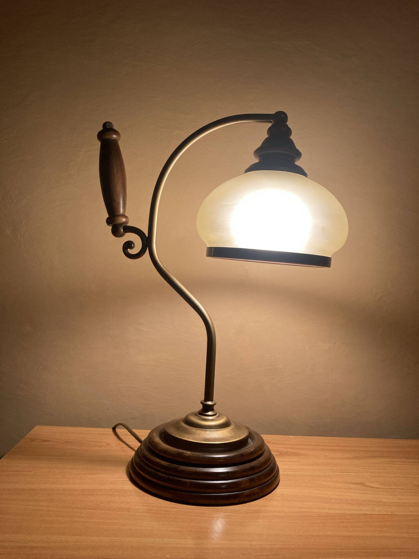 Lampe de poser type Louisiane J-P Ryckaert