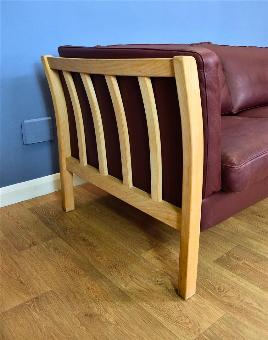 Mid century modern danish maroon leather & beech 2.5 seat sofa settee