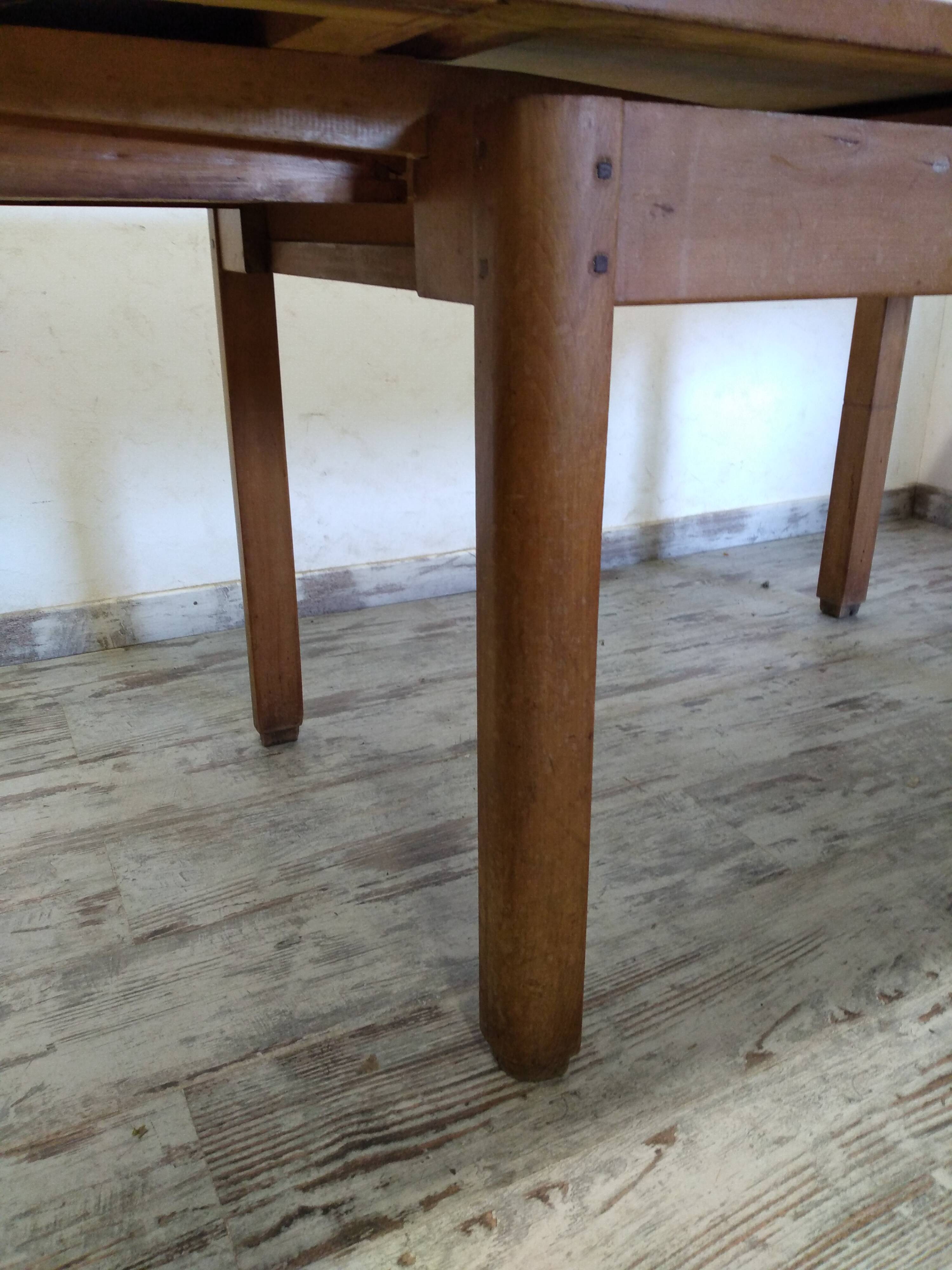 Wood and marble table with extensions