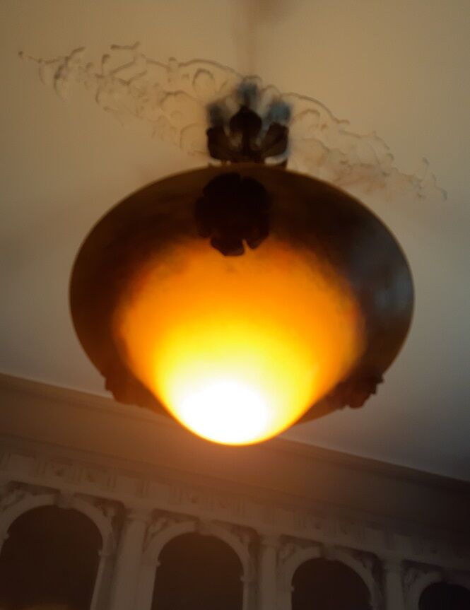 Hanging and its two appliques