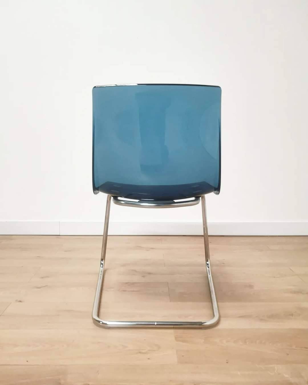 Set of 4 Tobias chairs in blue plexi