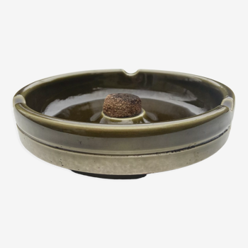 Ceramic ashtray