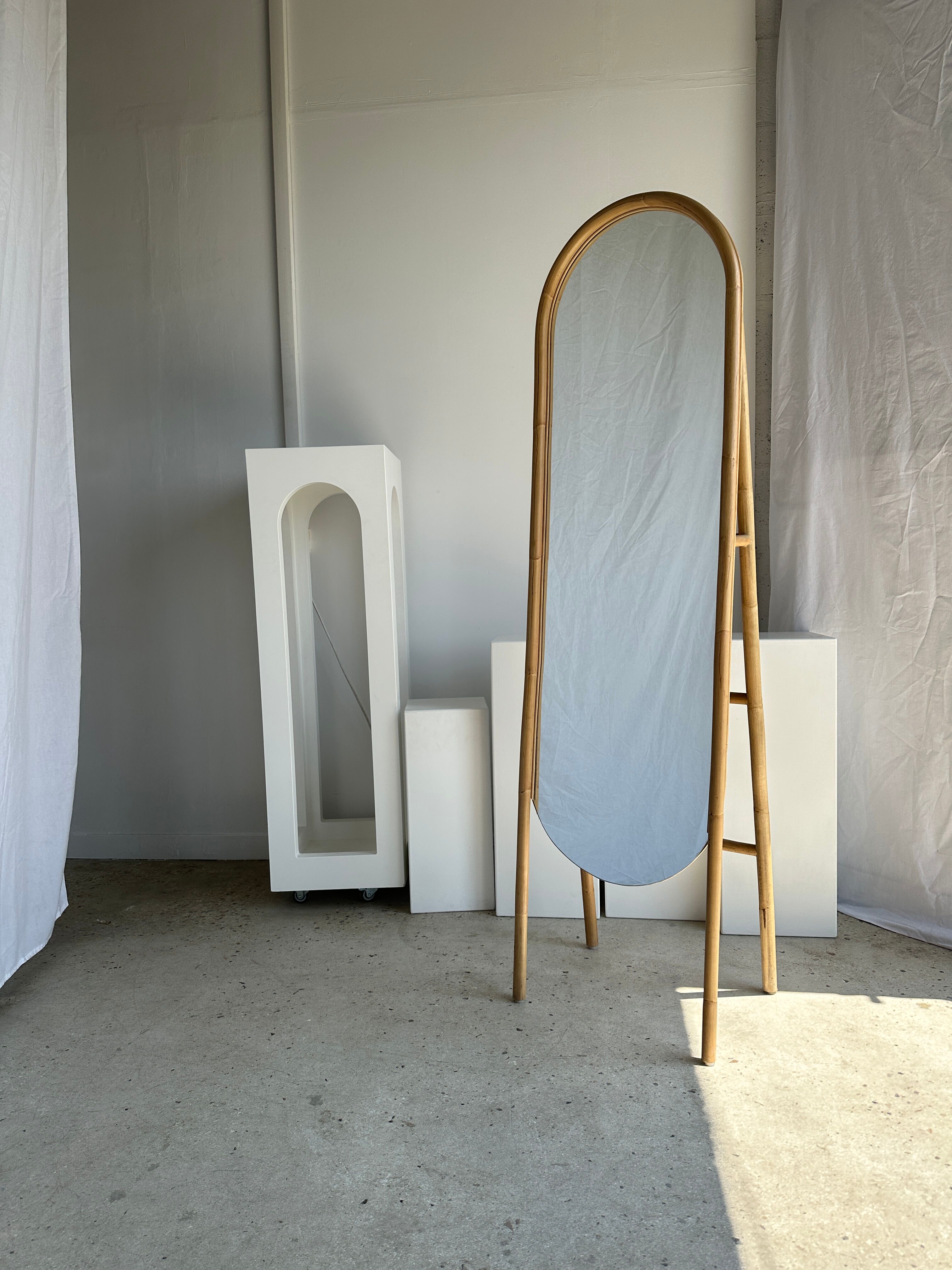 Floor mirror in bamboo and rattan H:1m80