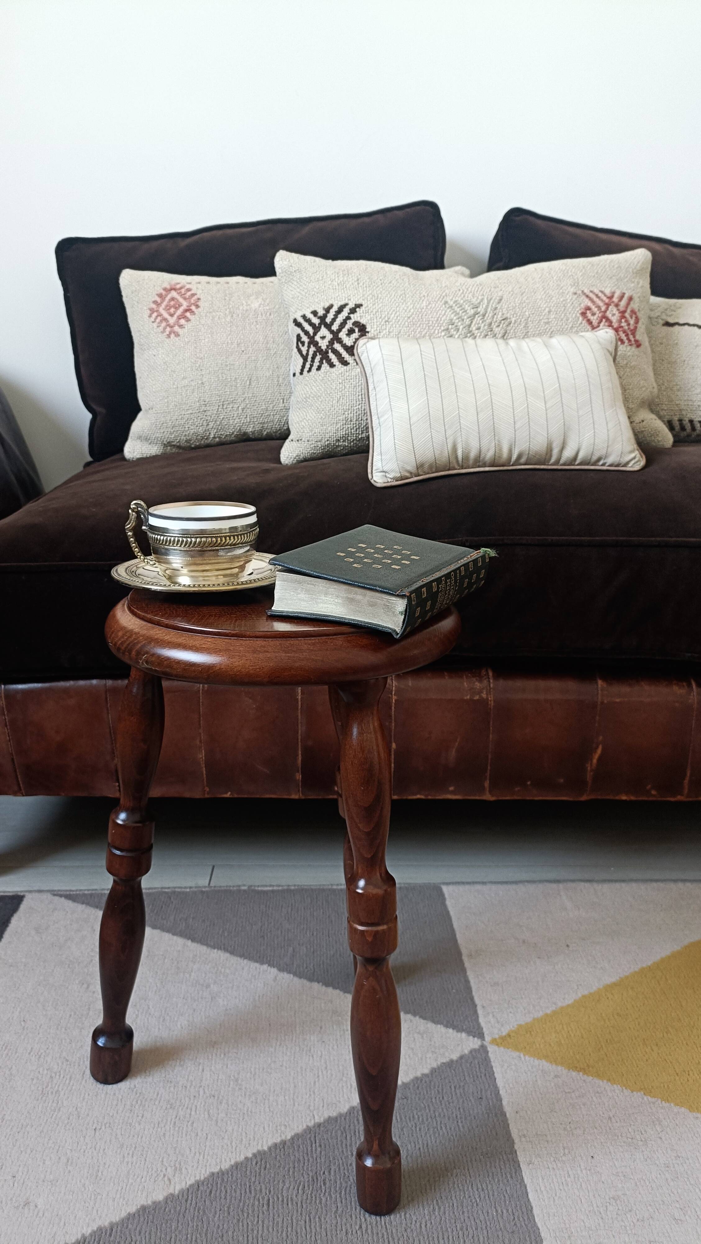 French Turned Chestnut Wood Stool or Side Table, Mid-20th Century