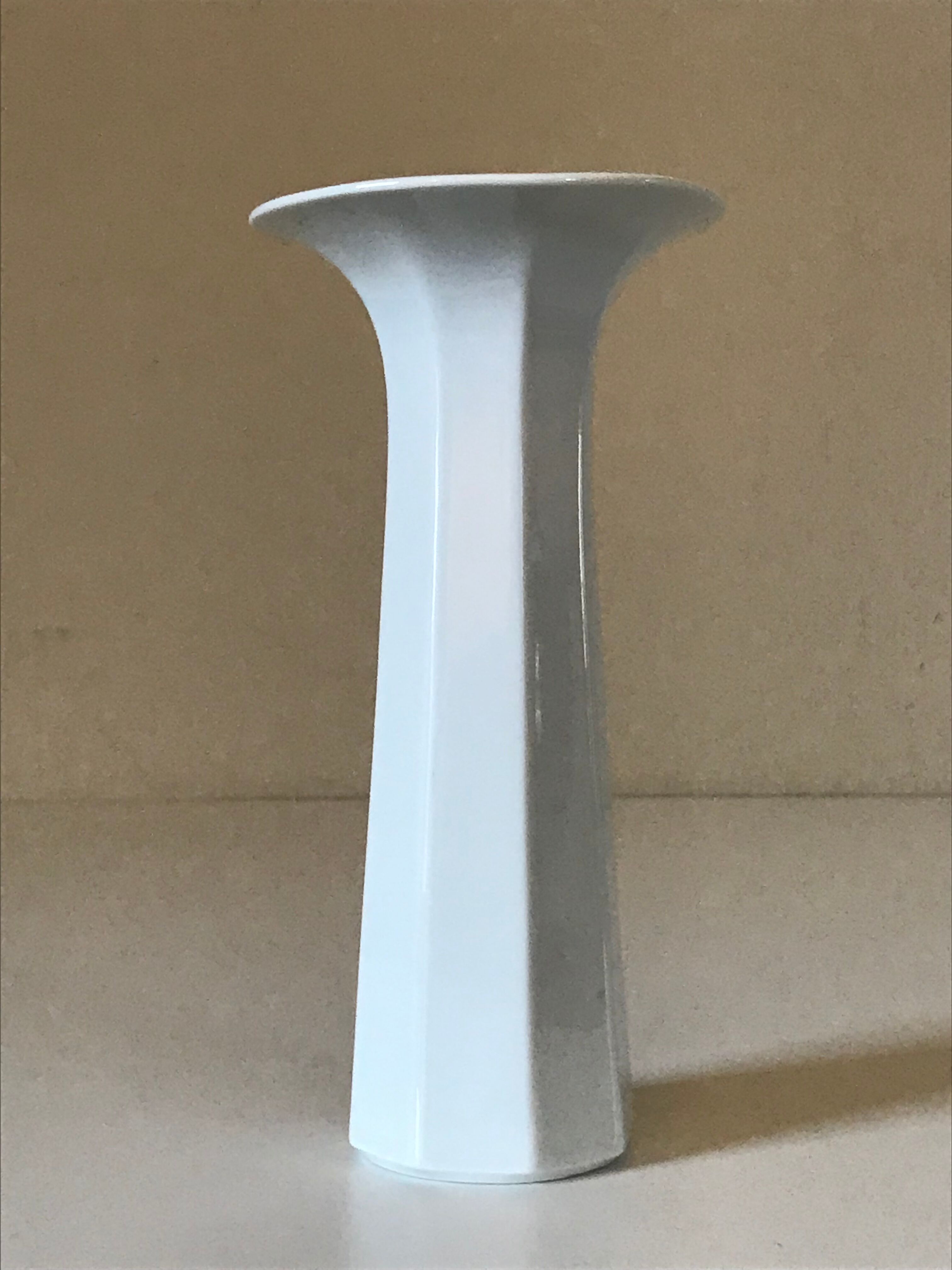 Porcelain vase bavaria vintage design Annees 70