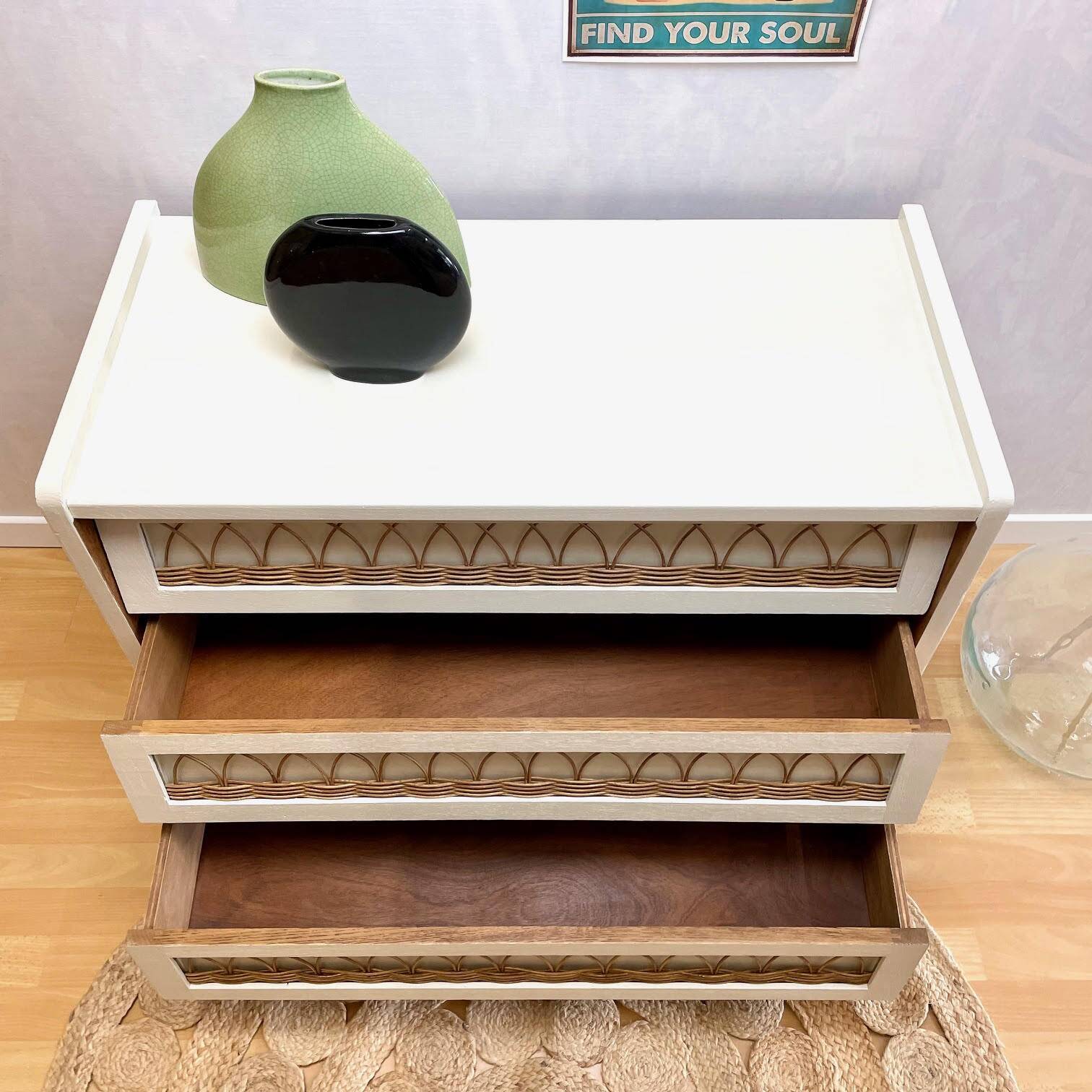 Vintage chest of drawers