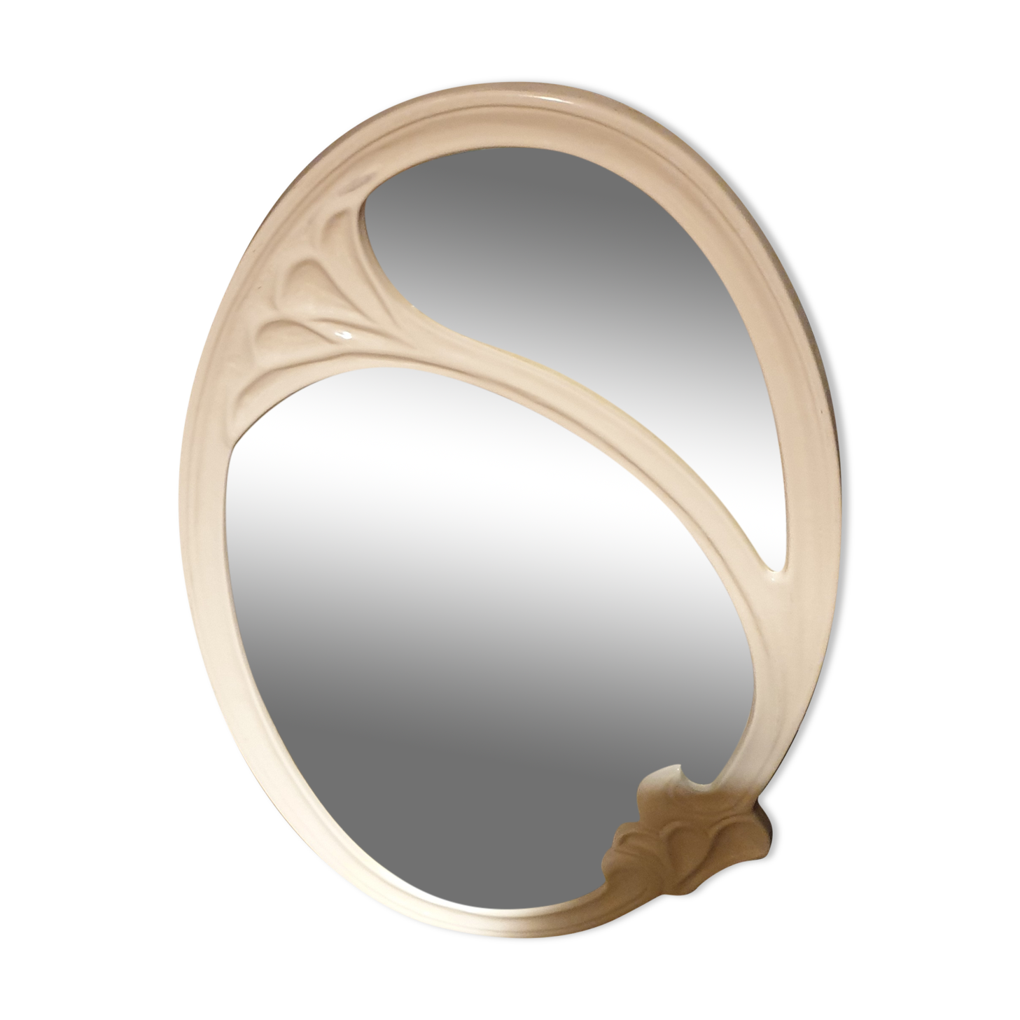 Oval cast iron mirror