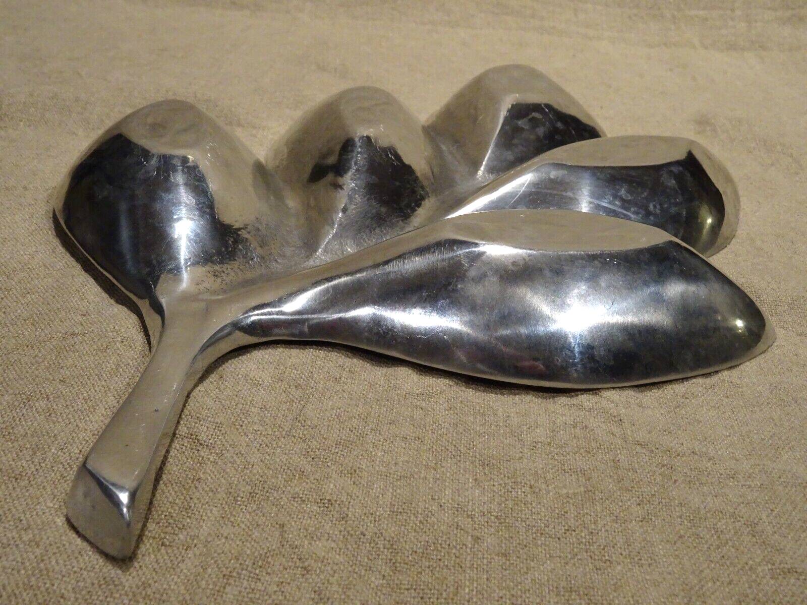 Designer centerpiece in enameled aluminum length 40.7 cm