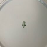 White and silver plates