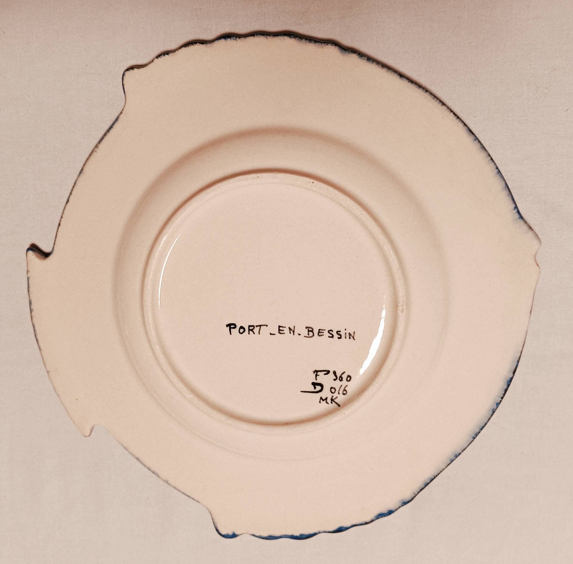 Fish Plate in Port-en-Bessin Faience – Breton / Norman Decor
