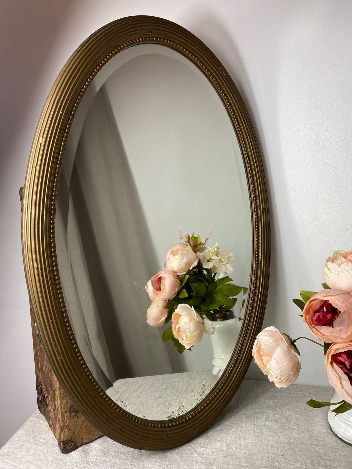 Miroir ovale ancien en bois