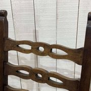 Suite de 6 chaises anglaises 19ème en chêne