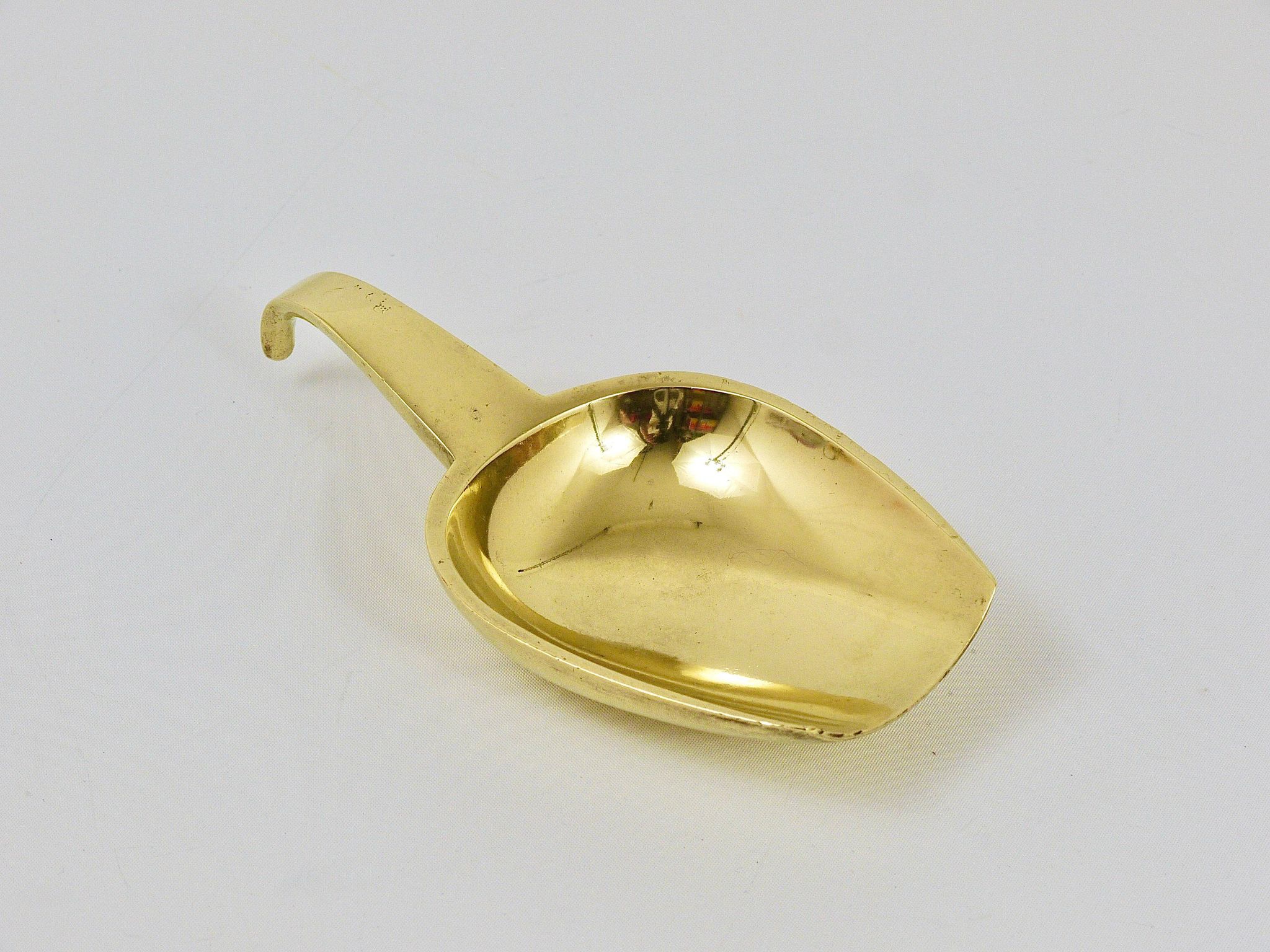 Carl Auböck Bowl or Scoop Ashtray Midcentury with Handle, Brass, Austria, 1950s