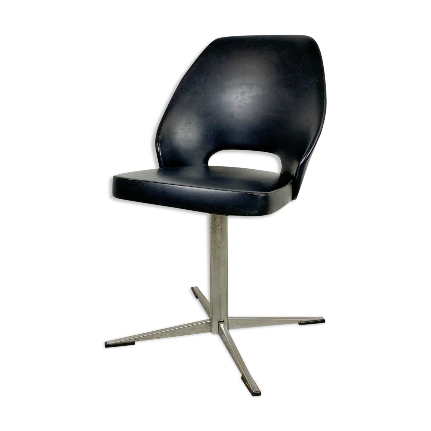 Black leather office chair
