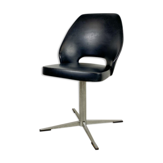 Black leather office chair