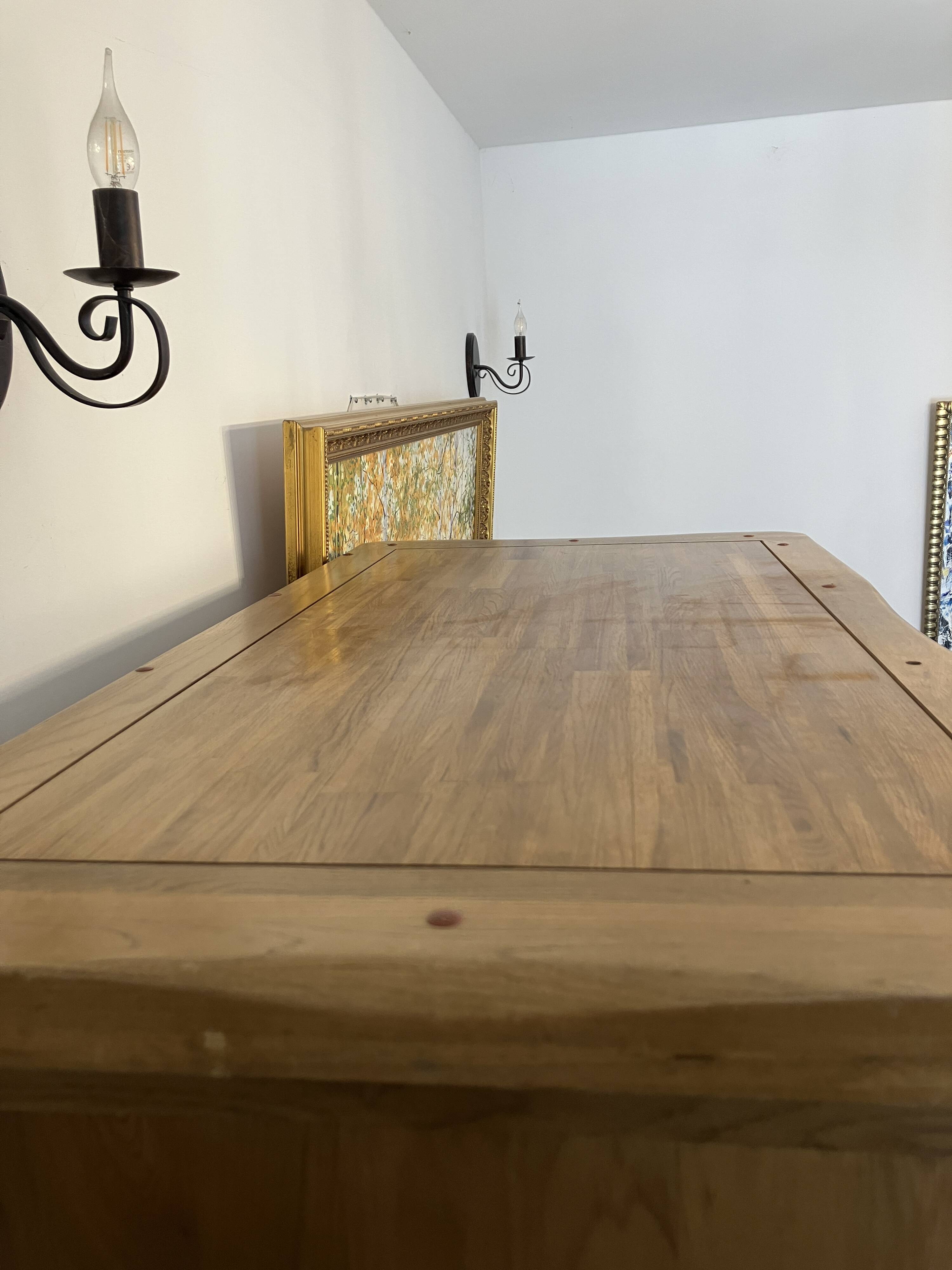 Armoire en Chêne Massif