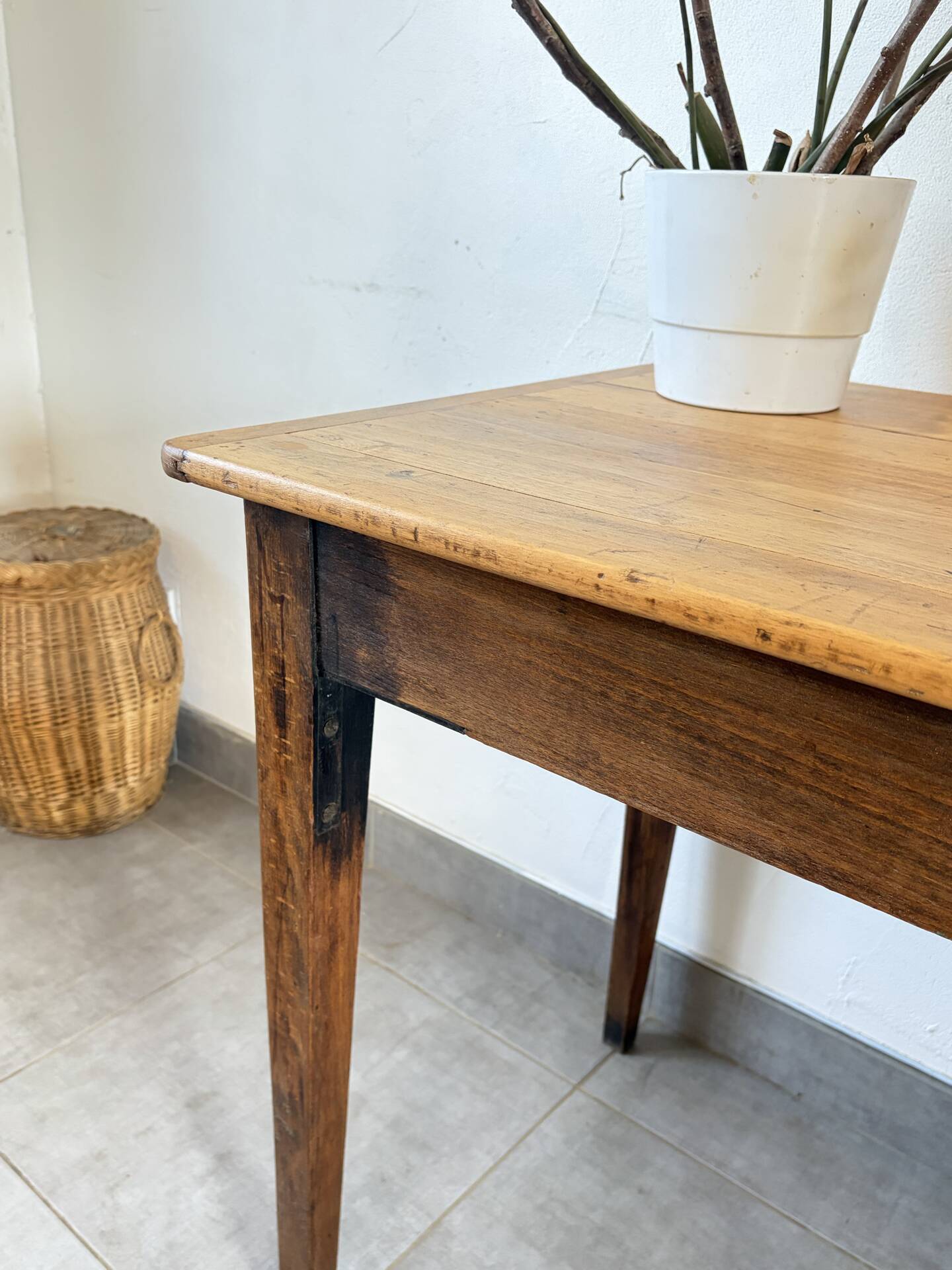 Farmhouse table / vintage desk