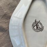 Plat de service en porcelaine blanche art déco moulin des loups orchies