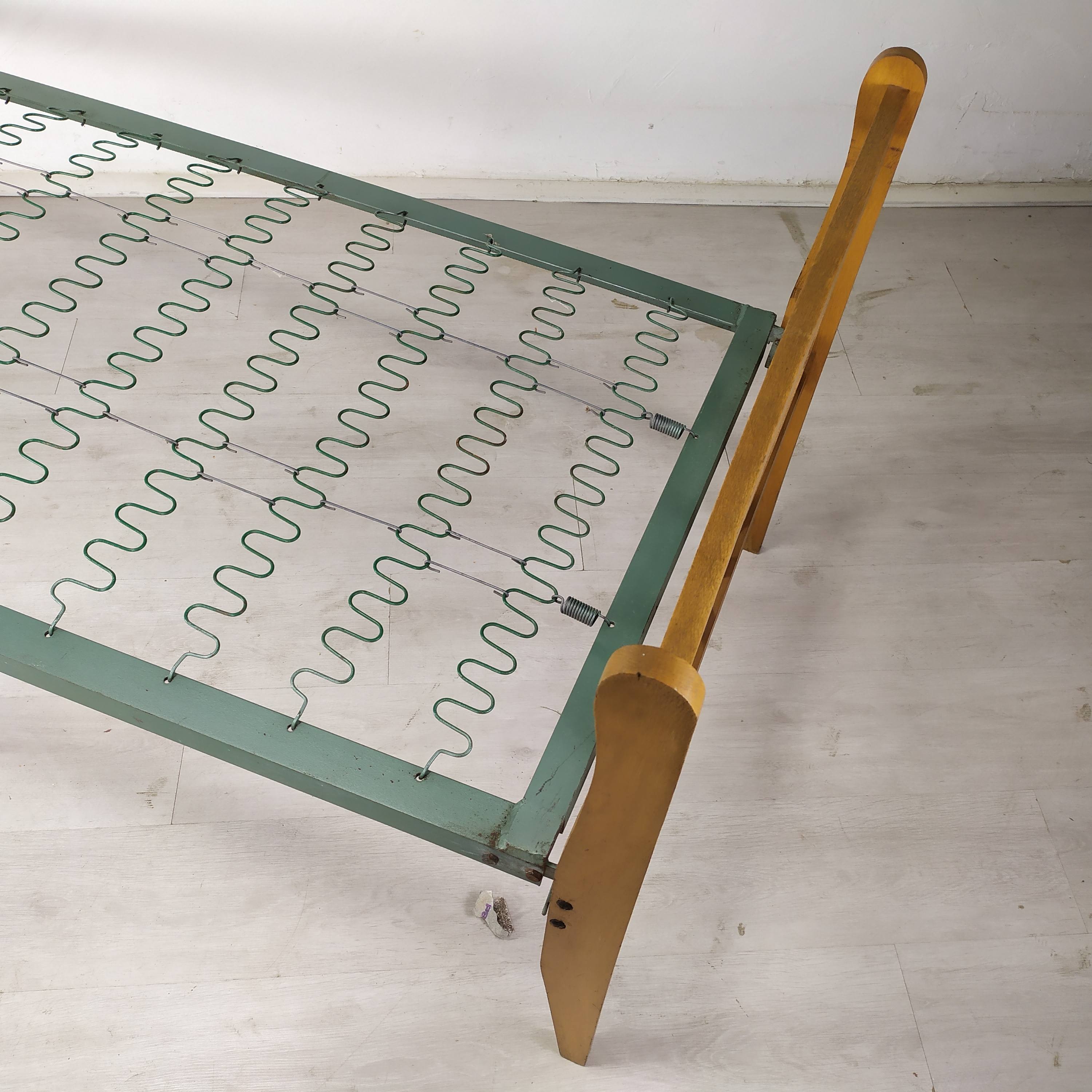 Vintage bed 80 by 190