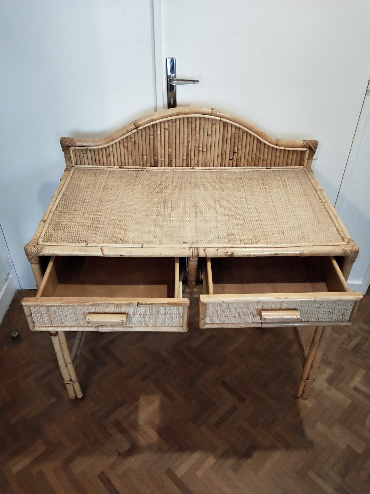 Bureau en rotin