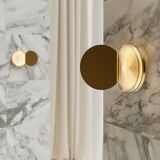 Powder compact wall lamp