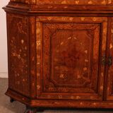 Vitrine hollandaise en marqueterie circa 1800