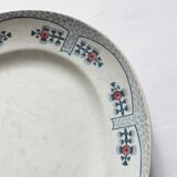 Plat ovale en terre de fer polychrome Creil & Montereau modèle "Tolède"