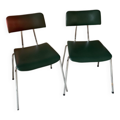 Paire de chaises en Skaï vert