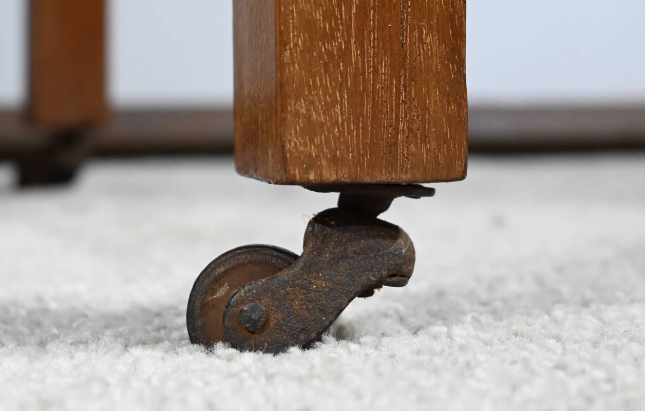 Petite coiffeuse anglaise en acajou – 1920