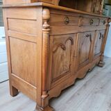 Buffet lorrain deux corps , bois de noyer 18e siècle