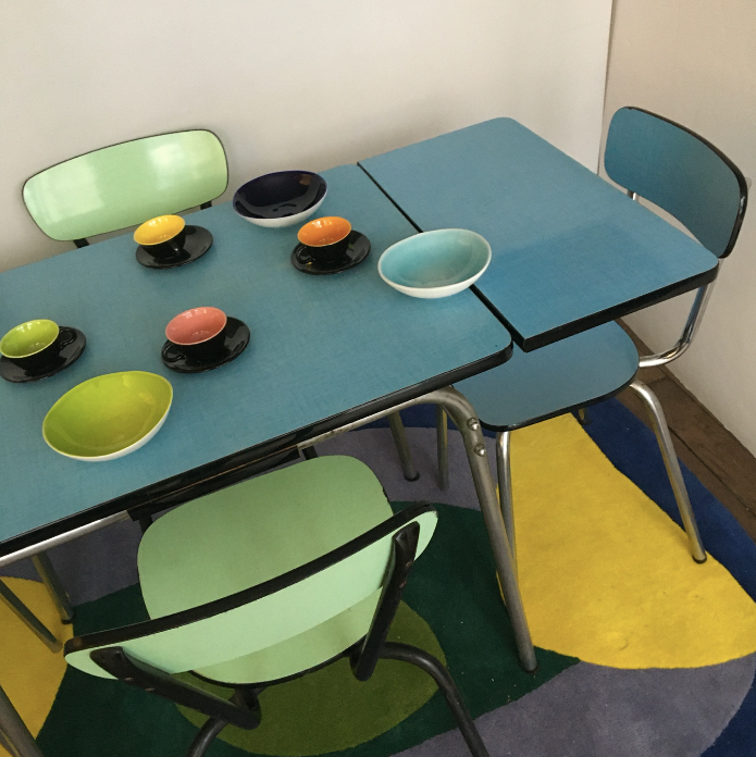 Vintage table in pool blue formica